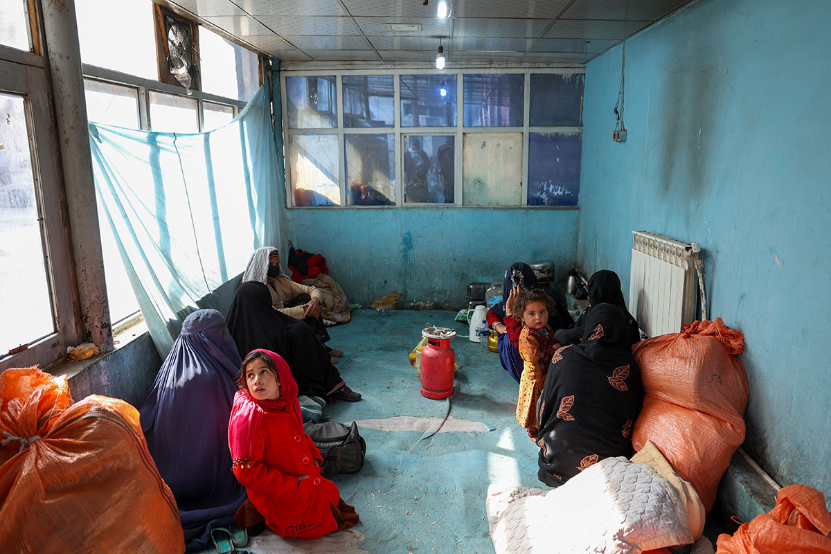 Women patients and their caregivers awaiting care. Photo credit: WHO