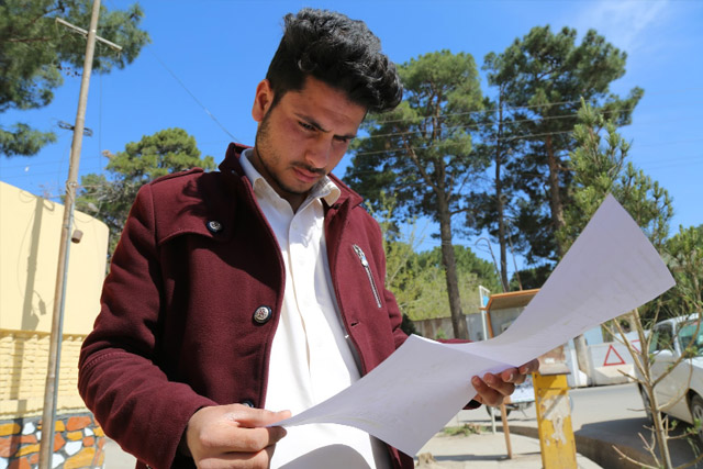 On the morning of the last campaign day, cluster supervisor Ahmad Rashid examined his map to see where the five vaccinator teams he managed would be heading. He knew the revisit day was important during every campaign: this was the chance to reach every last child in his area.