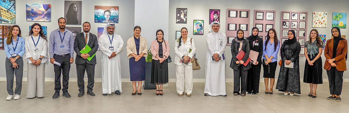 A visit to the American University of Bahrain by representatives from the Ministry of Health, the Higher Education Council, WHO Country Office in Bahrain and WHO Regional Office for the Eastern Mediterranean. Photo credit: WHO/WHO Bahrain.