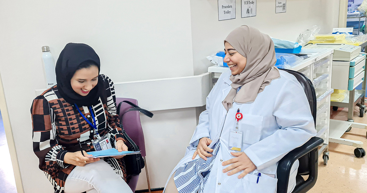 As part of the training exercises, participants interview hospital staff on the Ten Steps to Successful Breastfeeding. Photo credit: WHO / WHO Bahrain