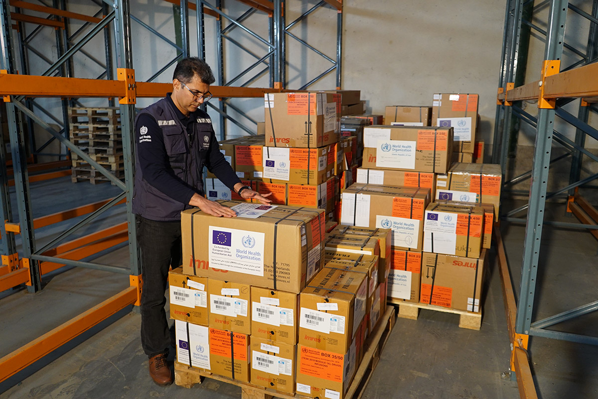 WHO donates trauma and emergency surgery kits to vulnerable provinces in the Islamic Republic of Iran