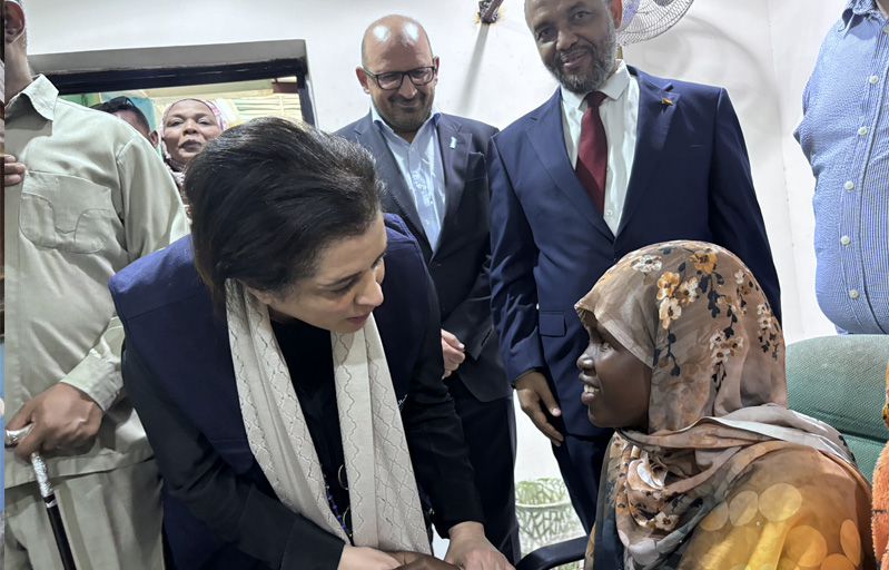 WHO Regional Director Dr Hanan Balkhy meeting with patients at Suakin General Hospital, Port Sudan.