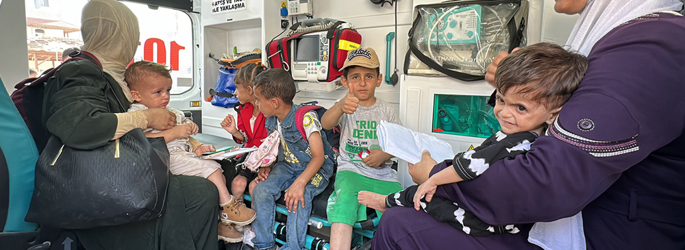 The World Health Organization (WHO) and partners transferred five pediatric patients - four cancer patients and a patient with second degree burns - from Al-Ahli hospital to Nasser Medical Complex. 