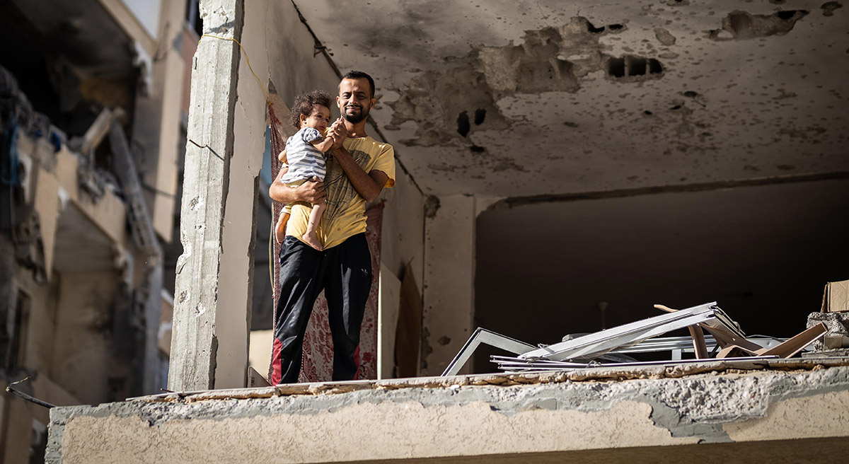 Intense bombardments, mass displacements and lack of access in northern Gaza force the postponement of polio vaccination campaign