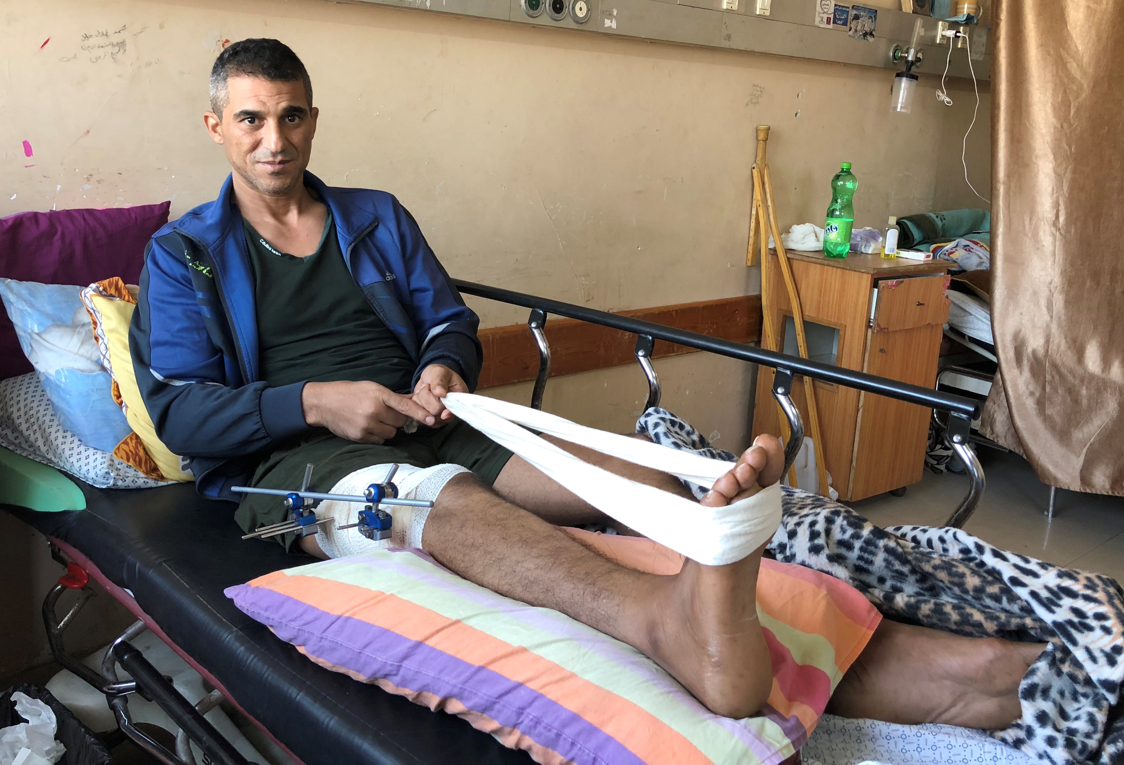 Gaza: Waiting for treatment