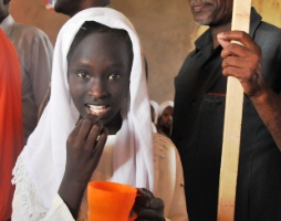 One of the young girls in Gezira state who took the praziquantel tablet during the campaign launch.