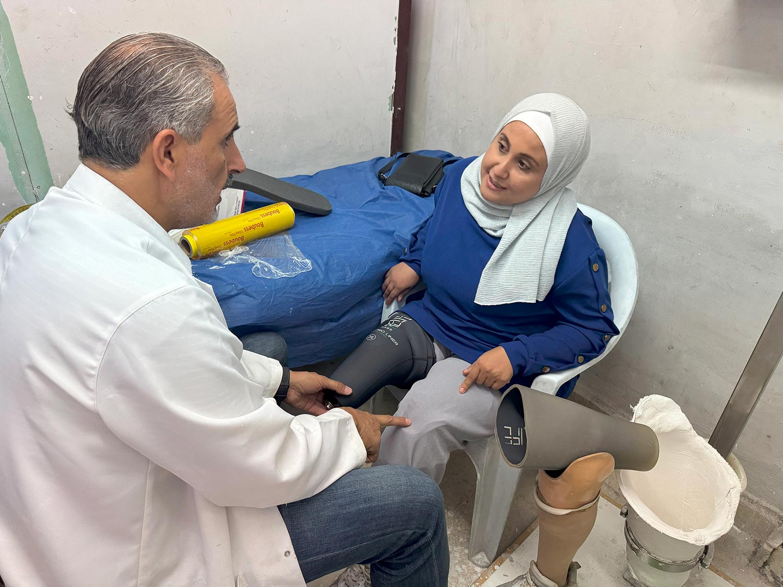 Jehan receiving free maintenance for her artificial limbs at the Rehabilitation and Artificial Limbs Centre. Photo credit: WHO Syria.